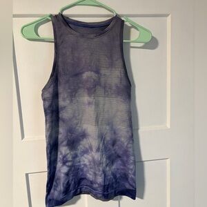 Lululemon size 4 tank